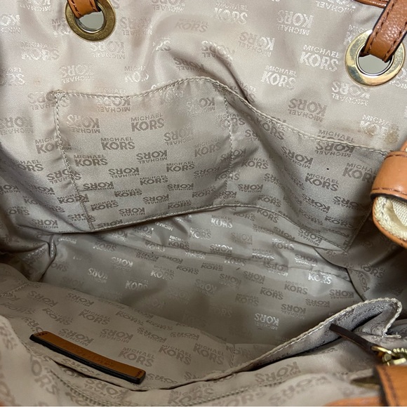 Michael Kors Jet Set Item Grab Bag Jacquard Signature Tote with Tan Leather Trim - Picture 13 of 16